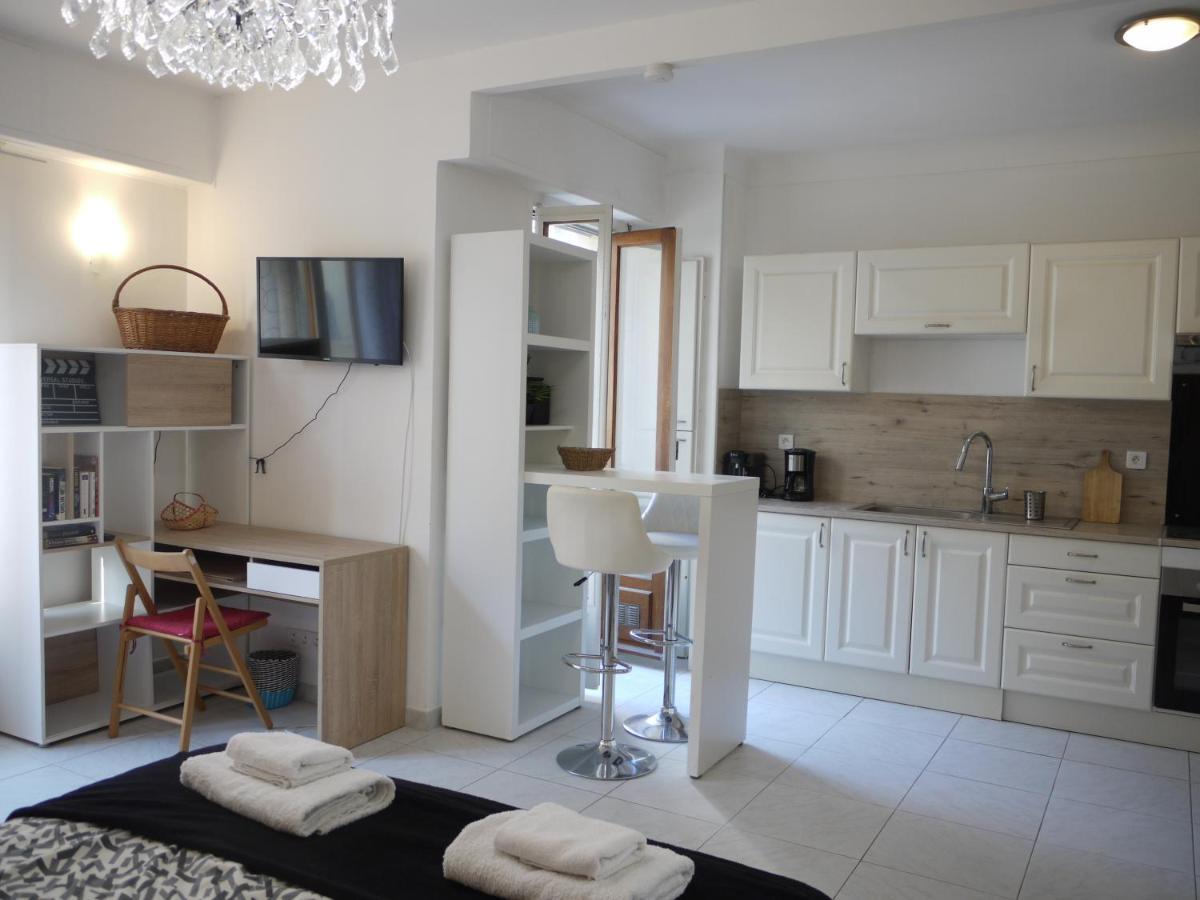 - A Modern Flat In * Nizza