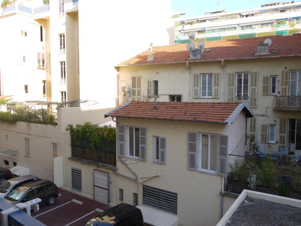 Apartamento - A Modern Flat In